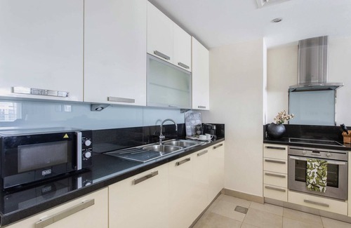 Jumeirah Lake Towers Apartment | Magnificent 2BR Apt w/Partial Lake views in JLT!