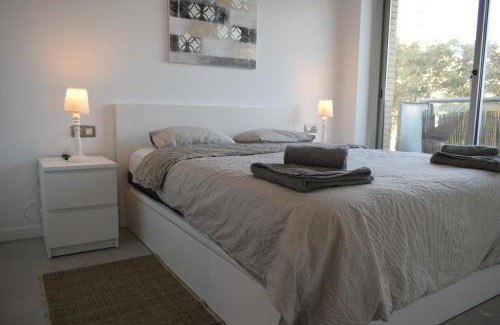 Sant Adria de Besos Apartment | Magnificent apartment close to the beach