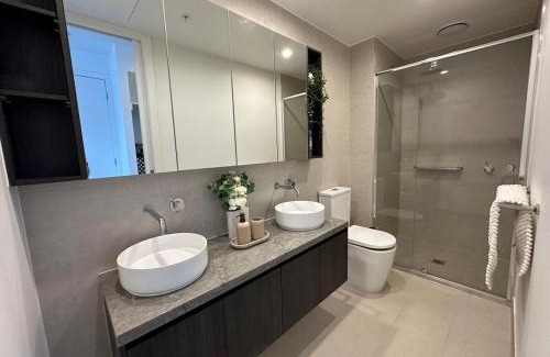 Blackburn Apartment | Magnificent Apartment with Views and Pool