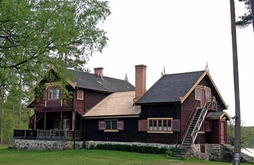 Kyrkhult House | Magnificent Cultural House by the lake. In the heart of a magnificent nature reserve