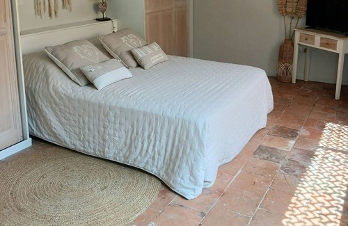 Cazouls-les-Beziers House | Magnificent country houses and swimming pool in the south of France
