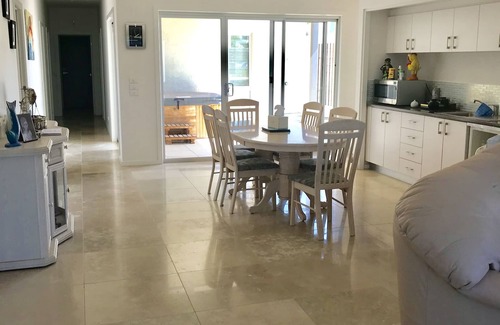 St Leonards House | Magnificent huge beach house with sea views