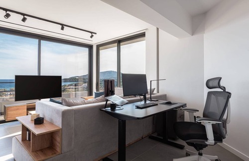 Plaka Villa | Magnificent Legrena Suite | Luxury Suite with Sea View | Modern Décor and 360°.