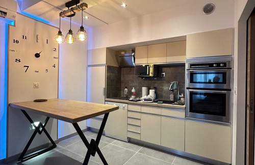 Meyzieu House | Magnificent new T2 Meyzieu charm and elegance