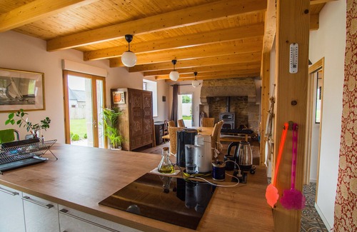 Plouneour-Trez Villa | Magnificent renovated 4* villa with heated swimming pool. Ideal for families!