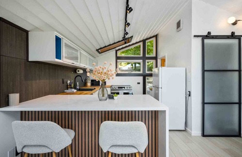 Nehalem House | Magnificent Riverfront Views From Hot Tub, Home, & Deck, Stunning Inside and Out, 5 Minutes to Beach