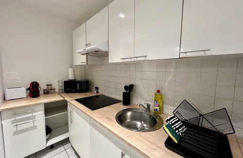 Coutras Apartment | Magnificent T3 any comfort hyper center of Coutras-WIFI
