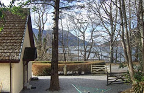 Glencoe Cottage | Magnificent views over Loch Leven.