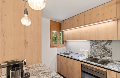Noes Apartment | Magnifique Appartement Rénové Type Chalet Avec Piscine Intérieure Chauffée