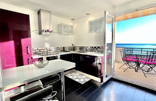 Menton Apartment | MAGNIFIQUE MINI VILLA 2 PIÈCES,IMMENSES TERRASSES,VUE MER FÉERIQUE ET PARKING