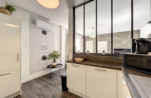 Boujan-sur-Libron Apartment | Magnifique Patio Climatisé Avec Terrasse