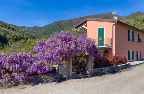 Levanto Apartment | "MAGNOLIA" - Apartment on the ground floor, with veranda.