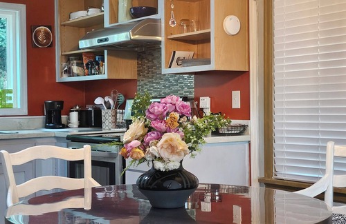 Lawton Park Cottage | MAGNOLIA COTTAGE BY DISCOVERY PARK