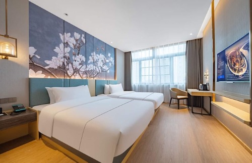 Pudong Hotel | Magnolia Hotel Lingkong Road subway