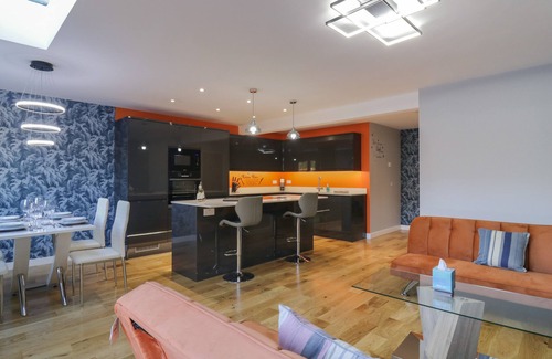 Caversham Cottage | Magnolia House