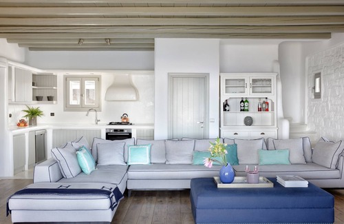 Paraga Villa | Magnolia in Mykonos with 4 bedrooms and 4.5 bathrooms