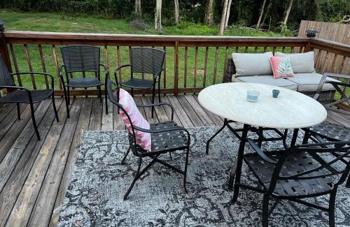 Wadley Apartment | Magnolia Suite