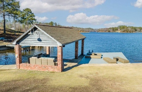 Northport House | Magnolia Tides- Incredible Views @ Lake Tuscaloosa