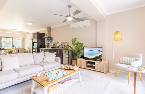Fingal Bay House | Magnolias, 6 Marine Dr - air con, linen and Wi-Fi