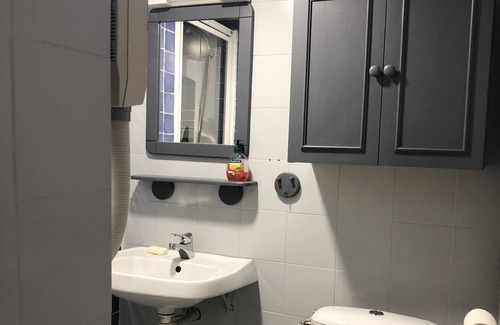 Lavercantiere Apartment | Magnone, Gite Jaune. Heerlijke Rust, Ruimte en Ontspanning. Adults Only!