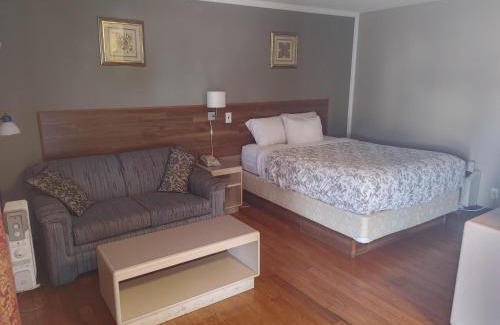 Creston Hotel | Magnuson Hotel Creston