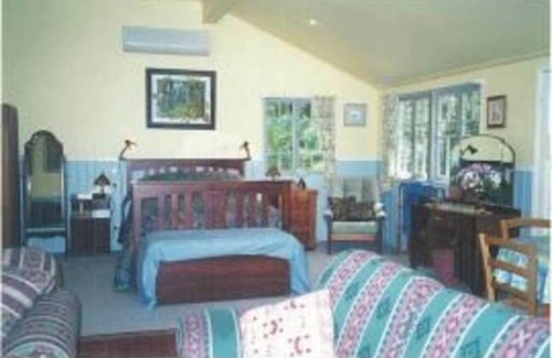 Tanawha Bed & Breakfast | Main Creek Bower Bed & Breakfast