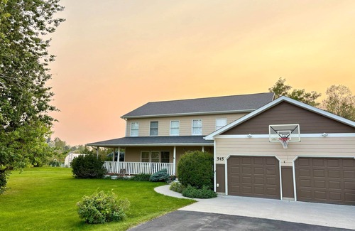 Bozeman House | Main House - 4 Bedroom Retreat