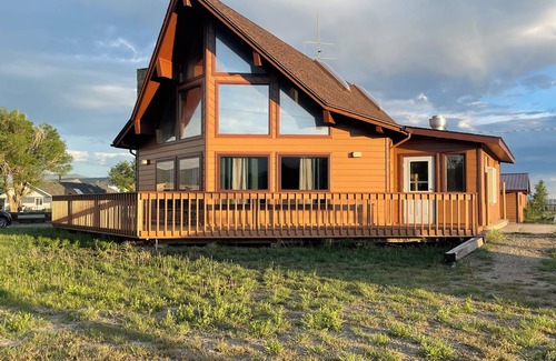 Fort Garland Cabin | Main Street Cabin near Sand Dunes - Fort Garland