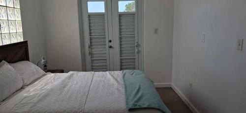 Isabel II House | Main Street Guest House