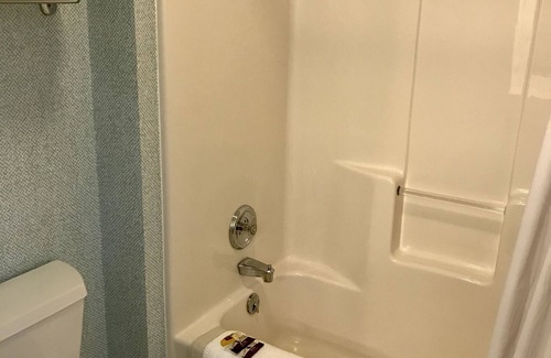 Fish Creek Hotel | Main Street Motel