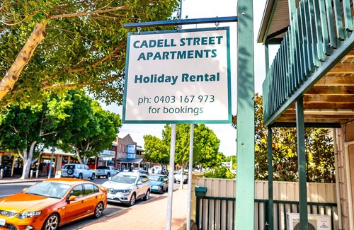 Goolwa Apartment | Main Street of Goolwa - WIFI, Smart TV, Linen included