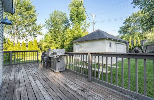 Port Sanilac House | Main Street Retreat! Hot Tub, Golf Cart, Ev Charge