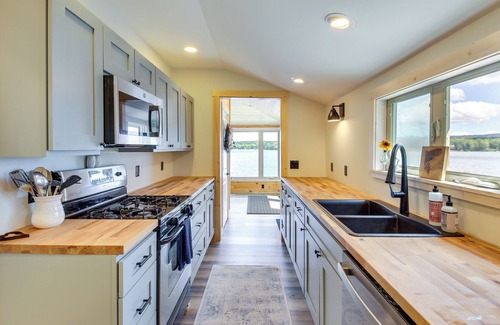 Belfast House | Maine Lake House w/ Private Dock & Kayaks!