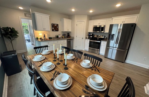Kannapolis House | Maine State Of Mind ~ Comfy Retreat ~ 0.5 to Ktown