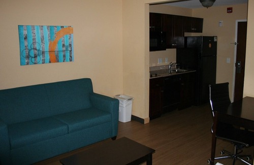 Jacksonville Hotel | MainStay Suites Jacksonville near Camp Lejeune