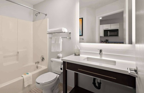 Cottonwood Heights Hotel | MainStay Suites Salt Lake City Fort Union