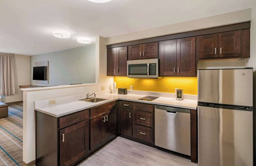 Spokane Hotel | MainStay Suites Spokane Airport