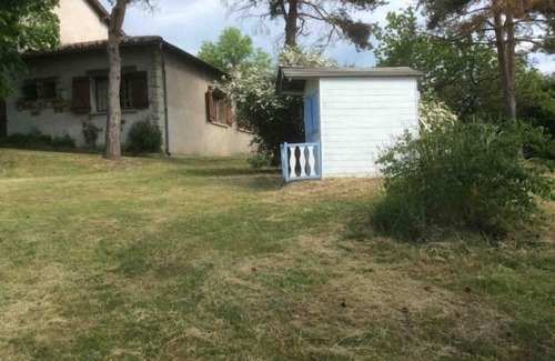 Saint-Pierre-du-Champ House | Maison à la Campagne, Loin de la Foule Déchaînée