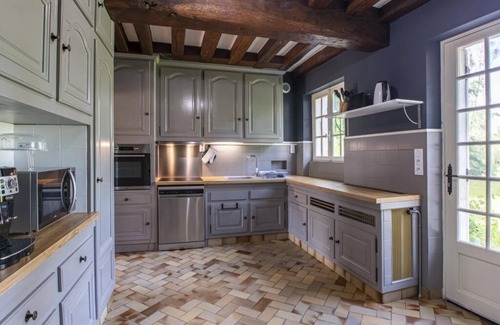 Huisseau-sur-Mauves Apartment | Maison 14 Personnes Avec Piscine