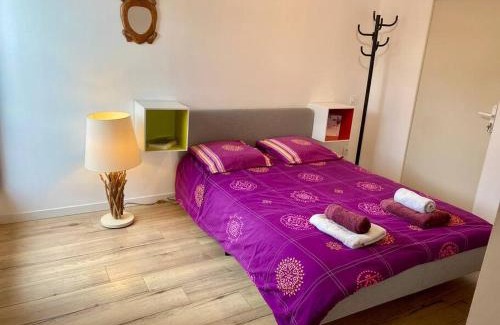 Vilde-Guingalan Villa | Maison 180m2, jardin clos, 2 terrasses, 5 mn Dinan