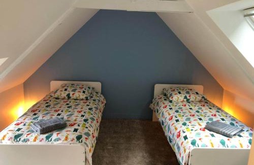 Coatroual House | Maison 2 Ch - 7 Pers - au coeur du Château de Bothané
