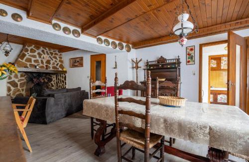 Albas House | Maison accueillante avec jardin à Albas