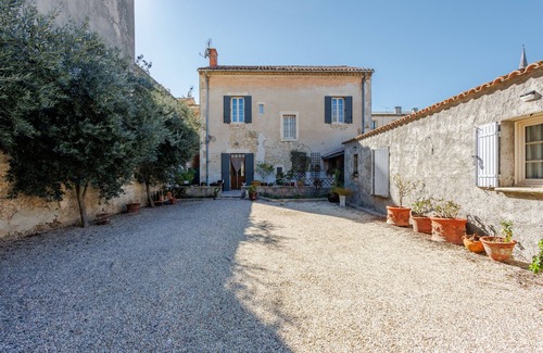 Montfavet House | Maison Antiguo - Welkeys