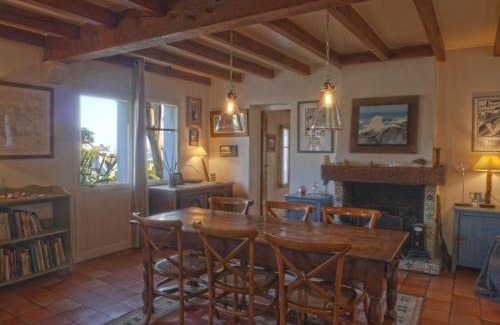 Sauzon House | Maison au bord de mer avec jardin paysager, proche port et commerces à Sauzon - FR-1-418-49