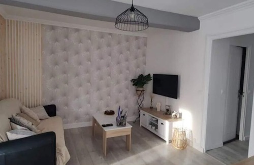 Poligny House | Maison au Calme Idéal Pour les Familles et Animaux