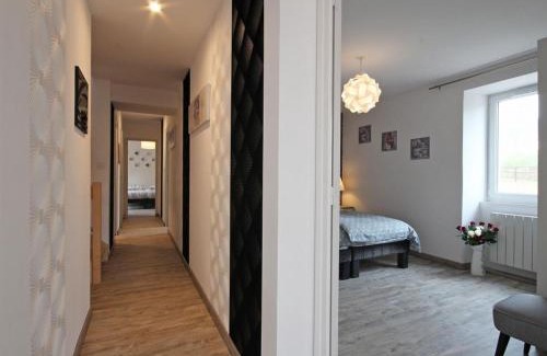 Le Cercueil House | Maison authentique rénovée 7ha, étang, confort moderne, idéal pour familles, animaux acceptés - FR-1-497-53