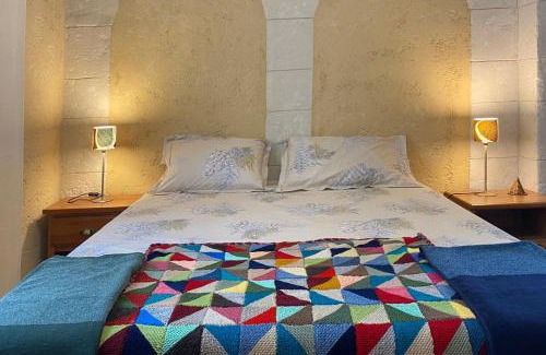 Ladern-sur-Lauquet House | Maison avec 2 appartements, jacuzzi et accès privé à la rivière