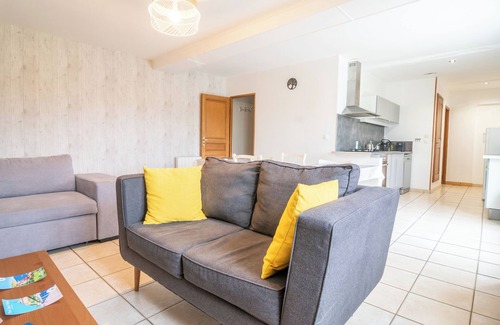 La Chapelle sur Vire Cottage | Maison Avec Jacuzzi sur Votre Terrasse et Accès à la Piscine du Domaine