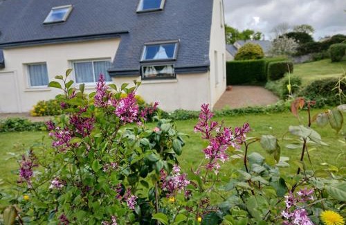La Roche-Derrien House | Maison avec jardin clos La Roche Jaudy