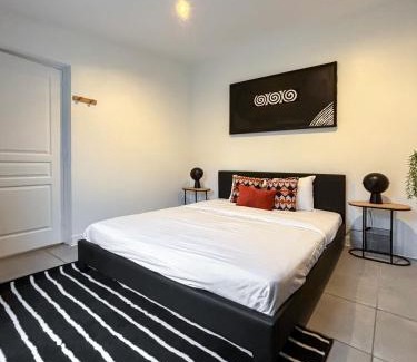 Gagny Villa | Maison avec Terrasse proche Gare pour Paris et Disneyland - 6 personnes